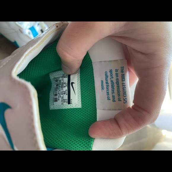 Nike Legend High Tops - Picture 7 of 7